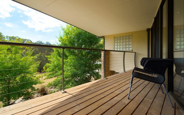Lake Daylesford Lodge 3