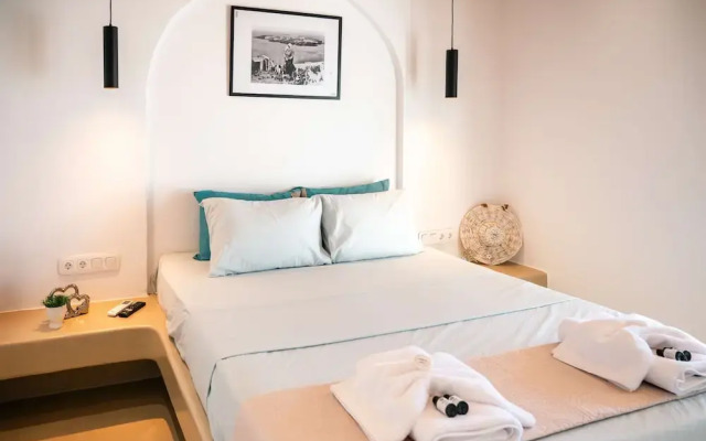 Assyr Getaway - Santorini Cozy Cycladic Retreat