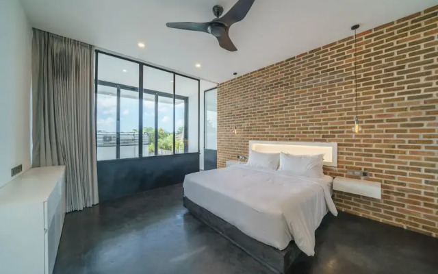 Loft Carolyn