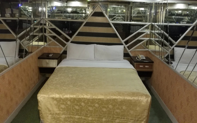 Ti Hwa Hotel