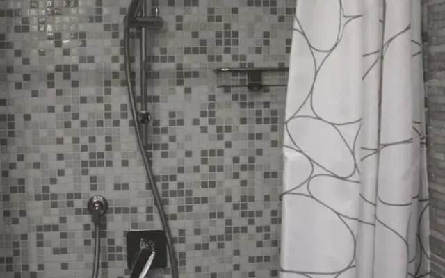 Verrazzano 37 Guest House