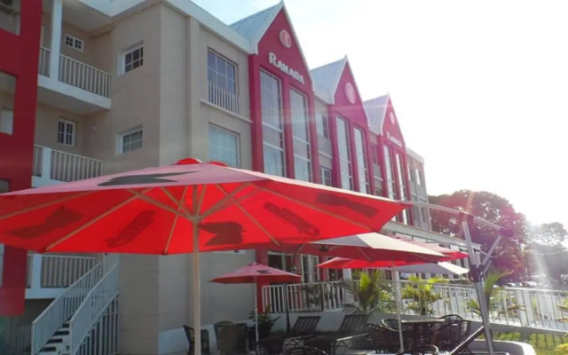 Hotel La Canoa