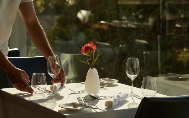 Rhodes Bay Hotel & Elite Suites