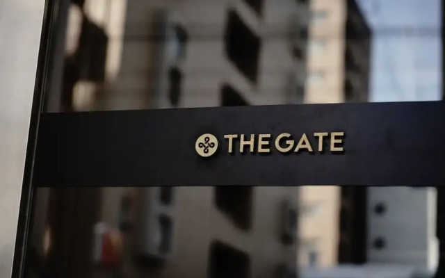 The Gate Casa Familiar