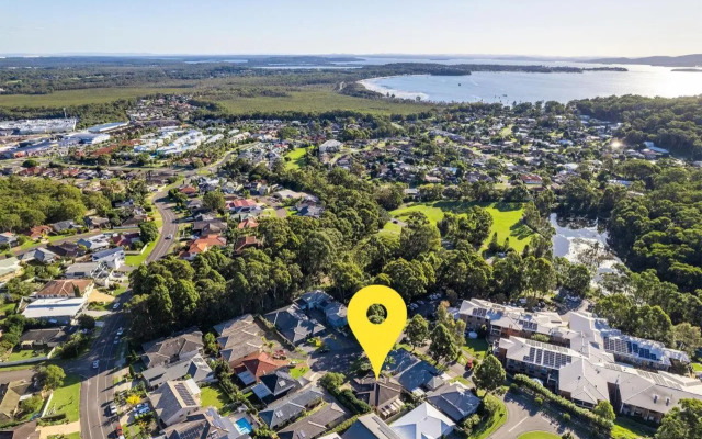 The Seahorse 3a Seahorse Close