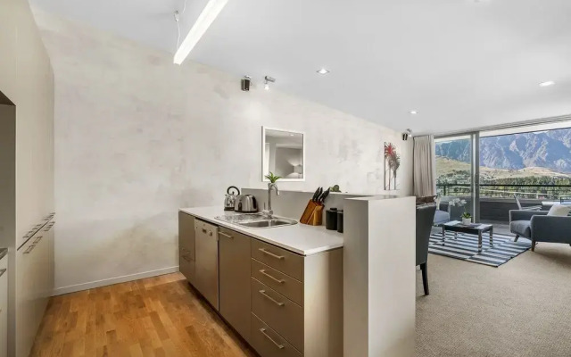 Lomond Retreat - Near Cbd Executive Apartment