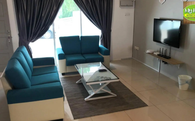 My Homestay N16 (14 pax) @ Golden Hills Night Market – Guest Rooms – Brinchang