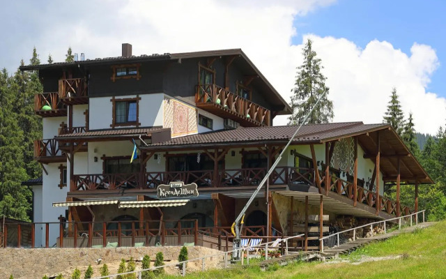 Chalet CrepDeChine Hotel