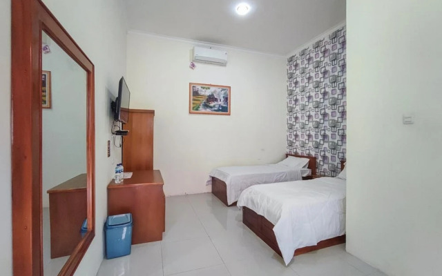 RedDoorz @ Tanakatto Homestay Waikabubak