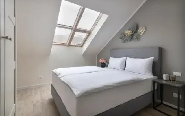 Kinsky Garden Apartments And Suites