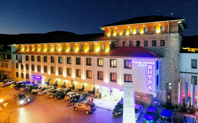 Yantra Grand Hotel -Sharlopov Hotels