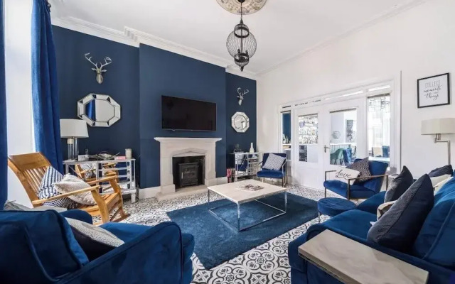 Lazy Waves Boutique B&B