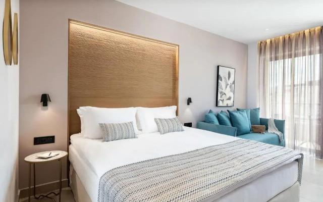M City Hotel