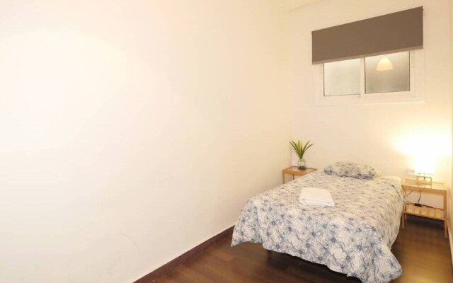 Born Rustic Style Apt - 4 Bedrooms