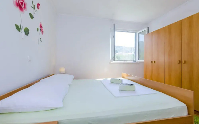 Apartments & Rooms Maždin