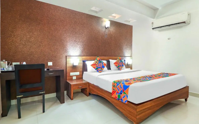 Fabhotel Nera Regency
