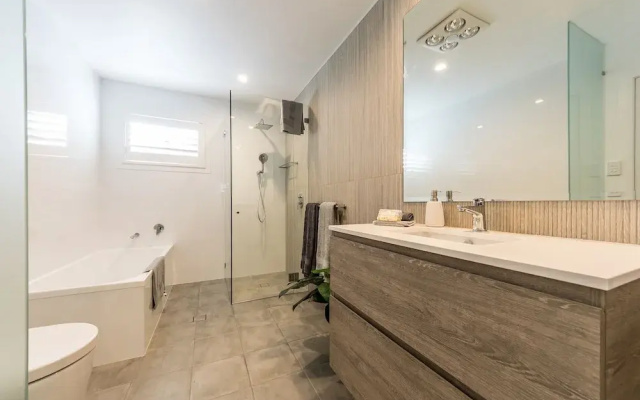 Sandcastle, 26a Winsor Street