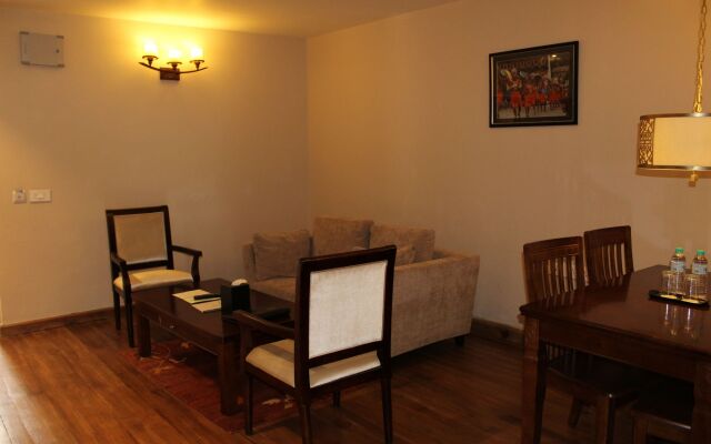 Ariya Hotel