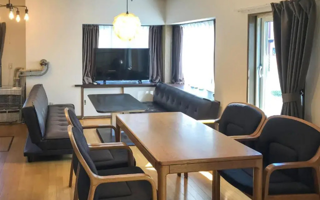 The House Chitose Station 1