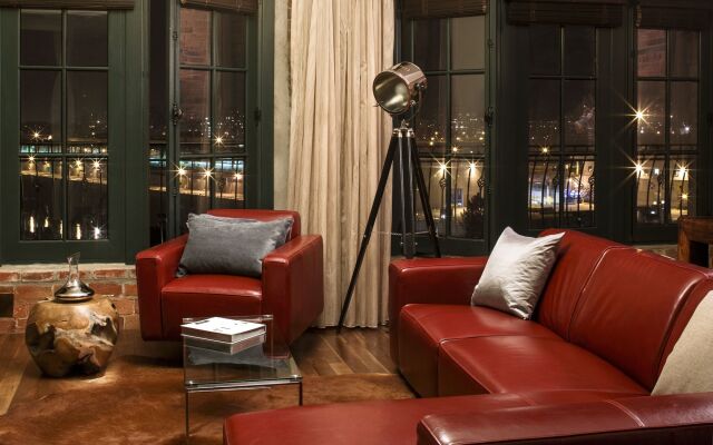 Hotel Nelligan