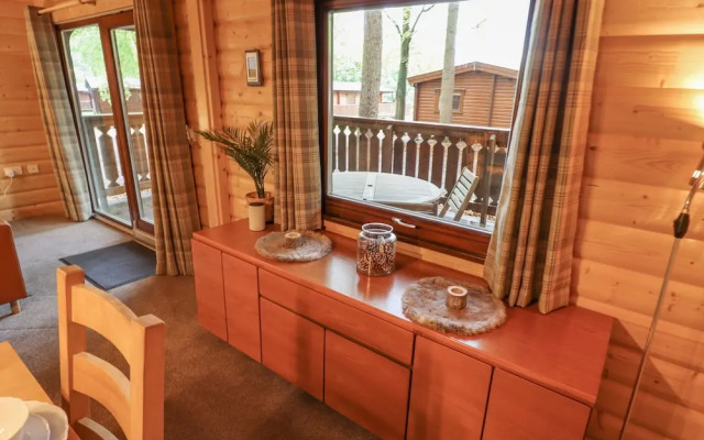 Leafy Hollow Lodge