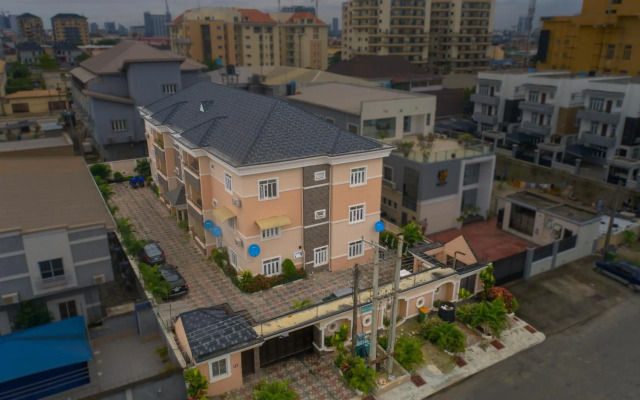 Nansource Luxury 3 bedroom Apartment