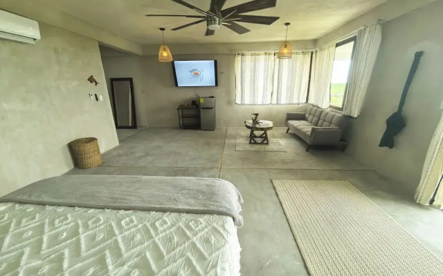 LaFamilia Casa and Suites