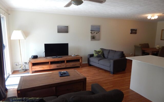 Tranquil Shores Holiday Apartment