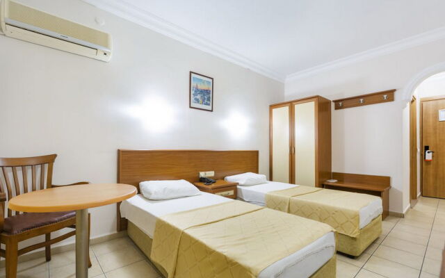 Alanya Beach Hotel