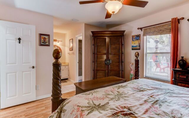 Island Paradise Retreat