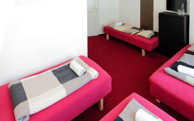 Maverick Hostel & Ensuites