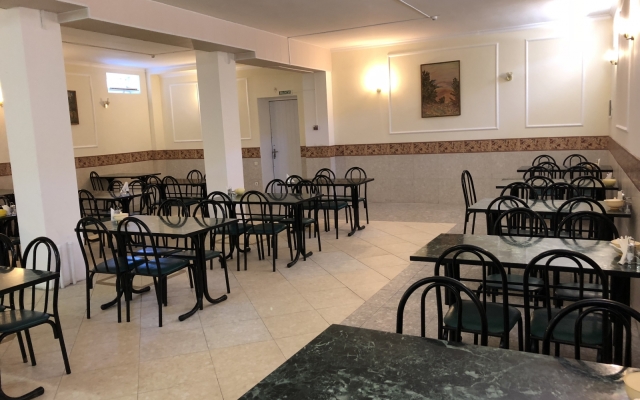 Lelux Hotel