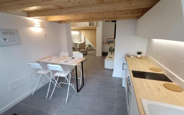 New & Modern Studio Loft 2