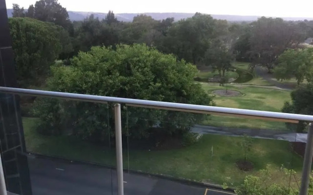 City Fringe Boutique Parkland 2 Bedroom Apartment