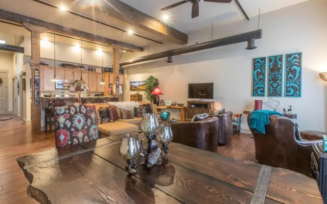 708 Main St Unit 4