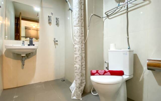 Comfy Studio At LRT City Jatibening Apartment