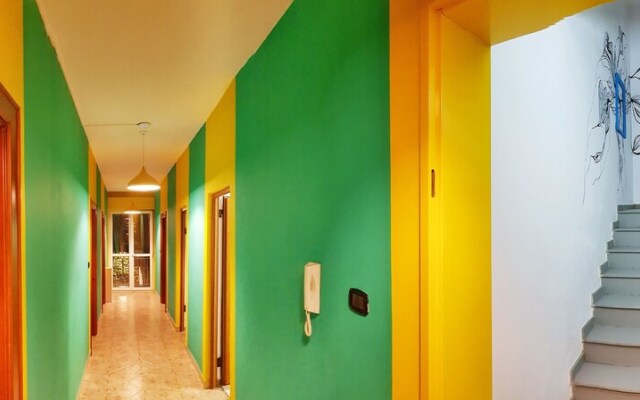 Bed Station Hostel & Bar