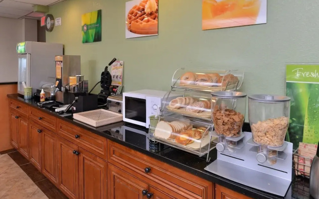 Quality Inn & Suites Matteson