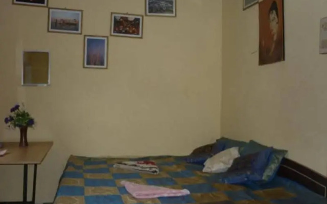 Aniket Paying Guest House