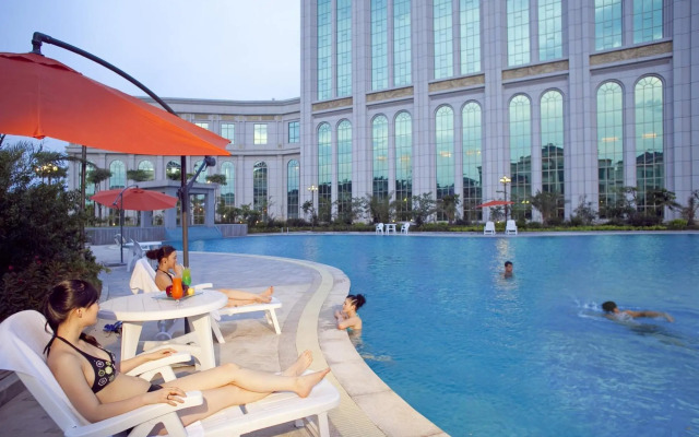 Jiangmen Gladden Hotel
