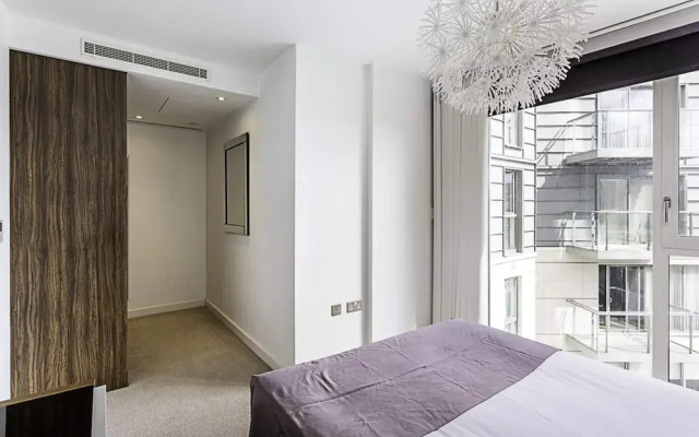 Central London Haven: Steps From Shoreditch Station