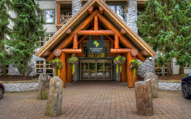 Blackcomb Springs Suites by CLIQUE
