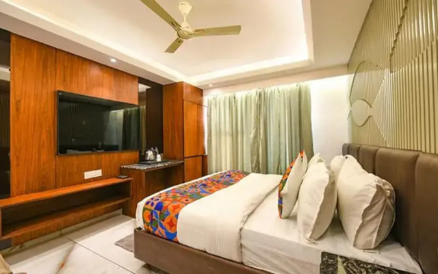 Fabhotel Prime Dev Palace