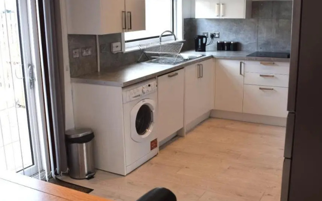 3 Bedroom-Kelpies Serviced Apartments Bruce