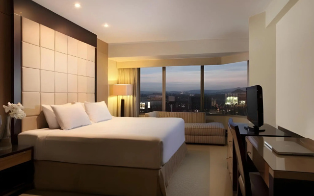 Hotel Santika Premiere Semarang – Guest Rooms – Semarang