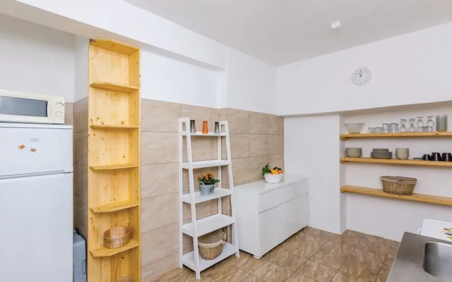 Nice Home in Orasac With Wifi and 6 Bedrooms