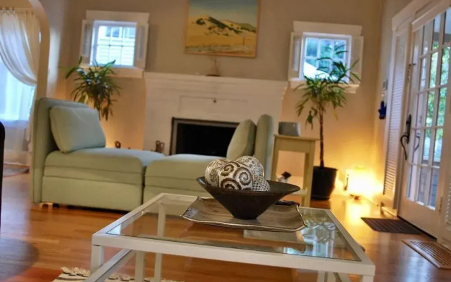 Stylish Craftsman Premium Comfort