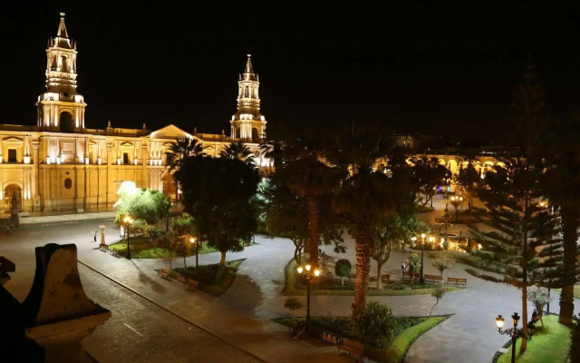 Maison Plaza