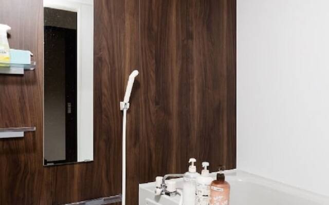 Senbonkita Terrace House