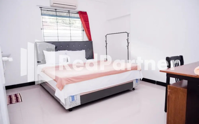 Hotel Pusponjolo Syariah Semarang RedPartner